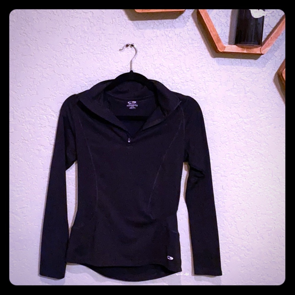 Champion Semi-Fitted Long Sleeve Pullover 🌺